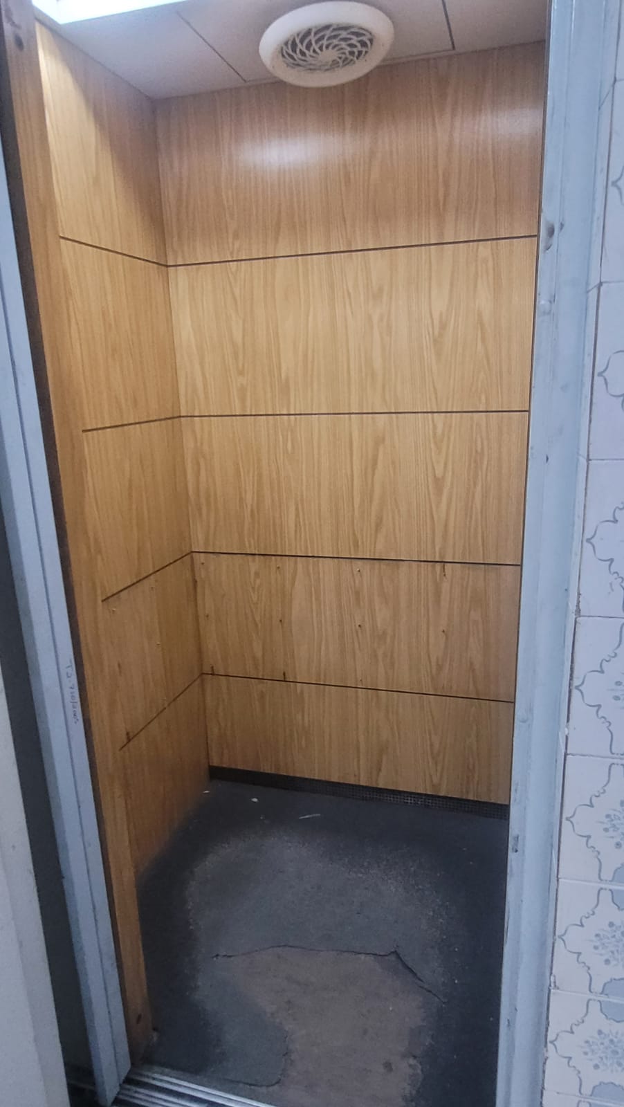 Antes - Modernização de Cabine - 1